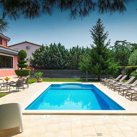 Holiday home Ines Pula