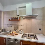 Ines פולה